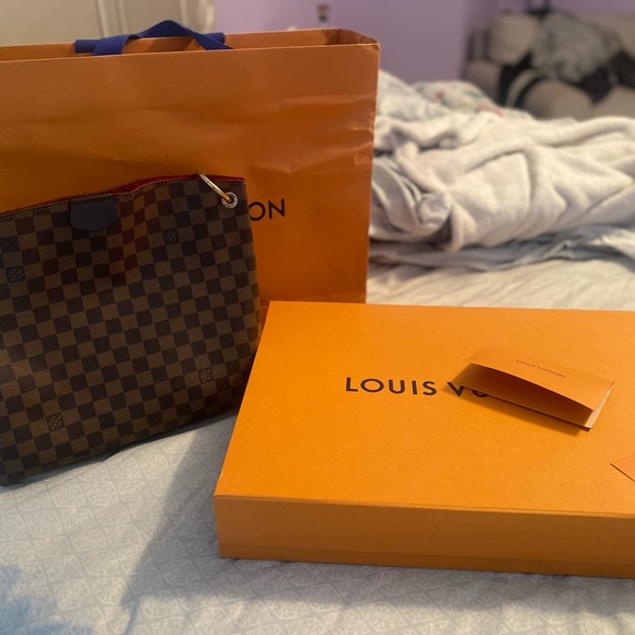 Louis Vuitton purse - Picture 5 of 5